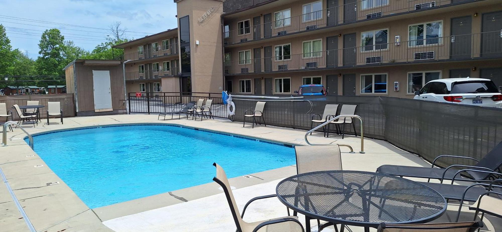 Tennessee Mountain Lodge พิเจนฟอร์จ ภายนอก รูปภาพ